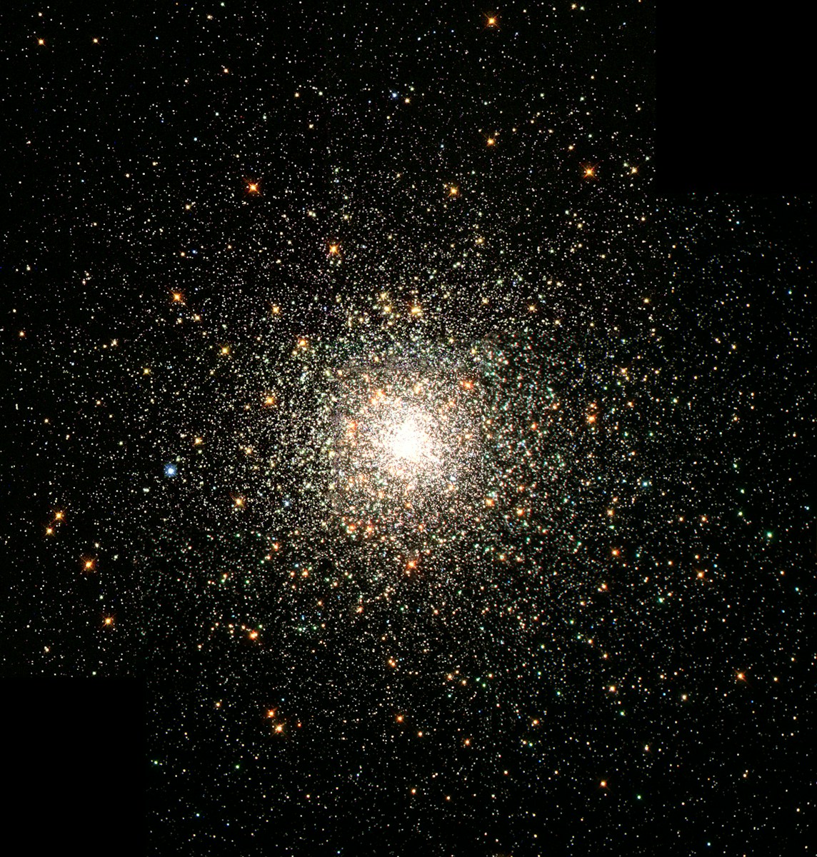 A close-up photo of the bright center of a star cluster.